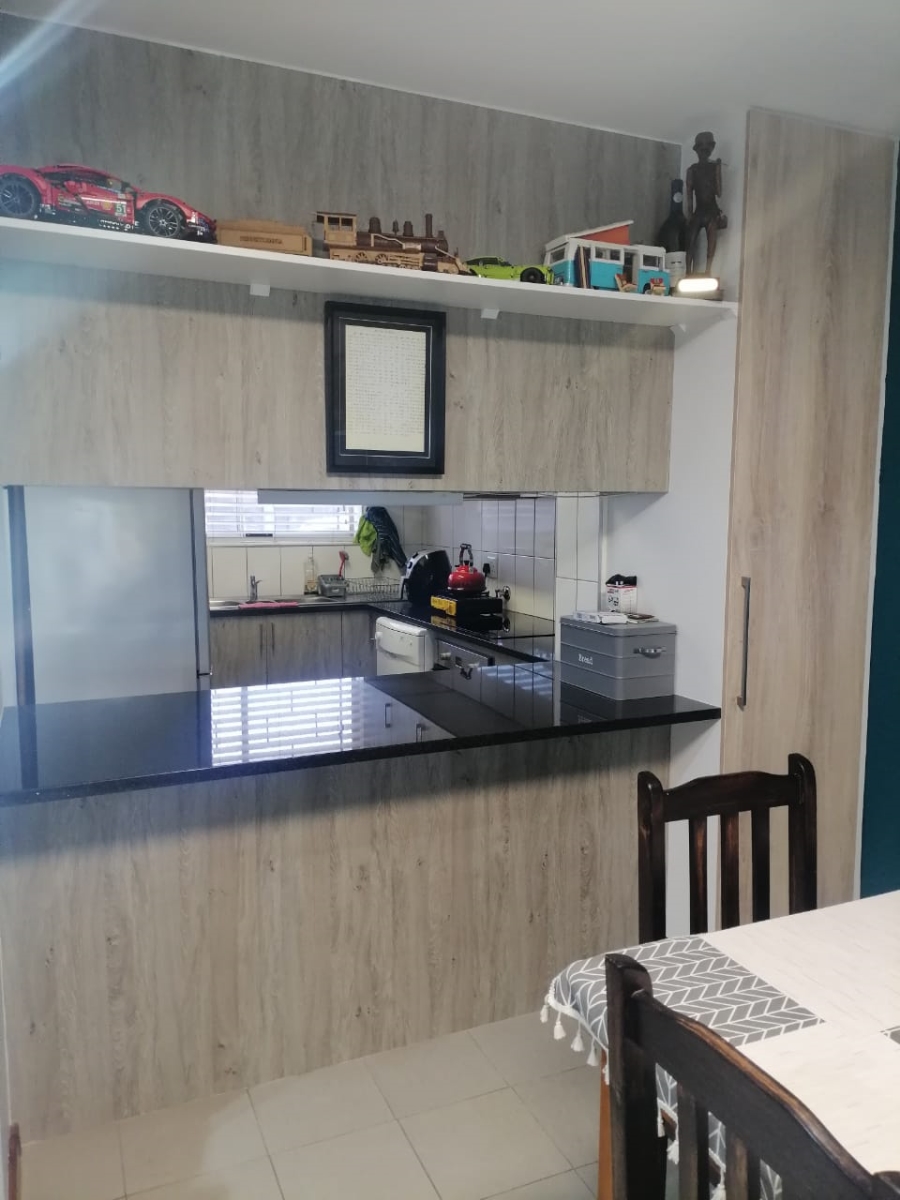 To Let 2 Bedroom Property for Rent in Strand Central Western Cape